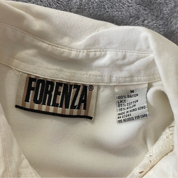 Vintage Forenza Lace Panel Button Up Blouse Cream Rayon Cotton Size Medium - Picture 8 of 9